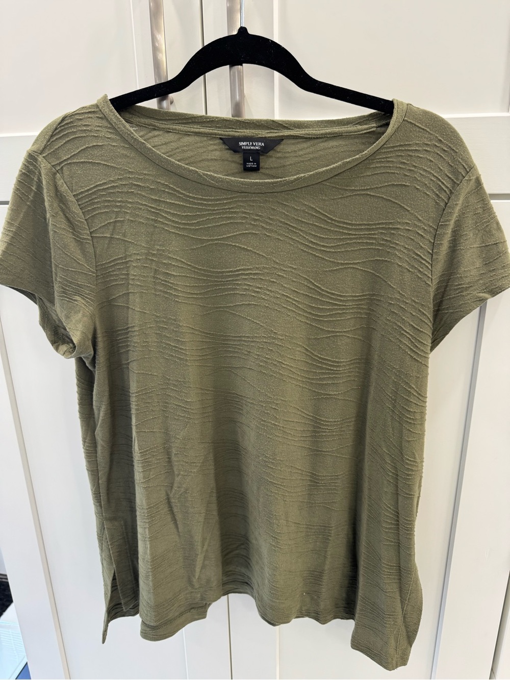 Simply Vera Vera Wang Olive Wave-Texture Short Sleeve Tee